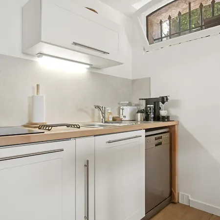 - La Colline * Сен-Рафаель