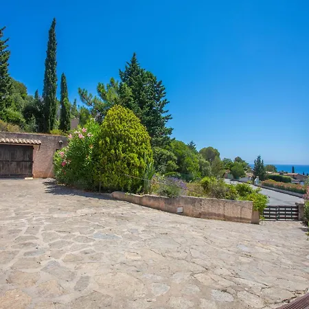 - La Colline Villa