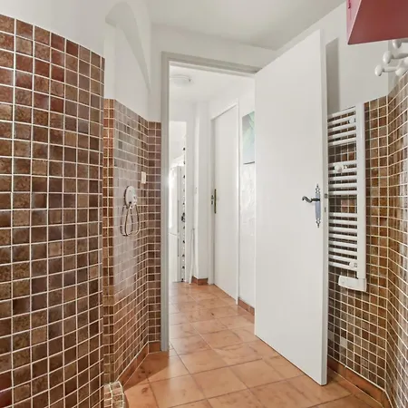 - La Colline * Saint-Raphaël