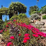- La Colline Vila