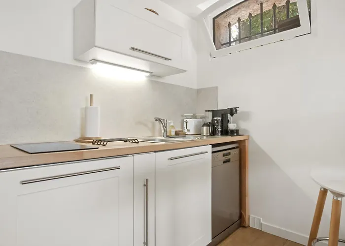 - La Colline * Saint-Raphaël