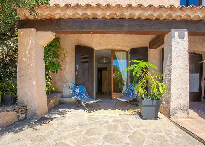 - La Colline * Saint-Raphaël